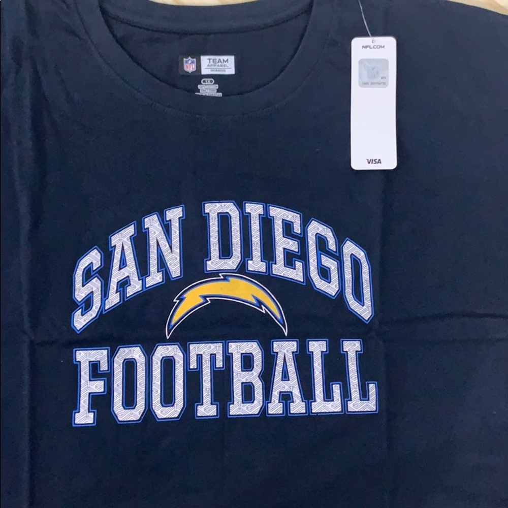 NWT Women’s  fit 1Xl San Diego Chargers Tee